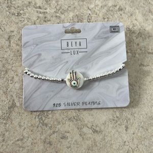 Very cute bracelet, brand new.